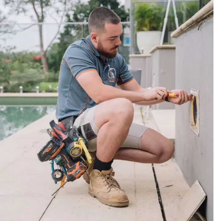 Maroubra electrician repairing outdoor electrical wiring